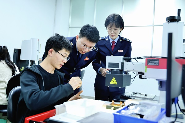 合規護航強根基，專精特新企業釋放創新動能 信息電子技術服務領域觀察