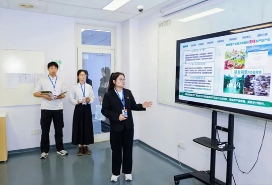2025年iCAN大賽西北賽區決賽在西安歐亞學院圓滿落幕，展現信息電子技術服務新活力